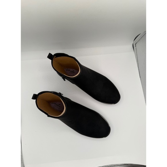 Aerosoles Black Ankle Chelsea Sneaker Boots Side Zip Women's - Picture 9 of 11